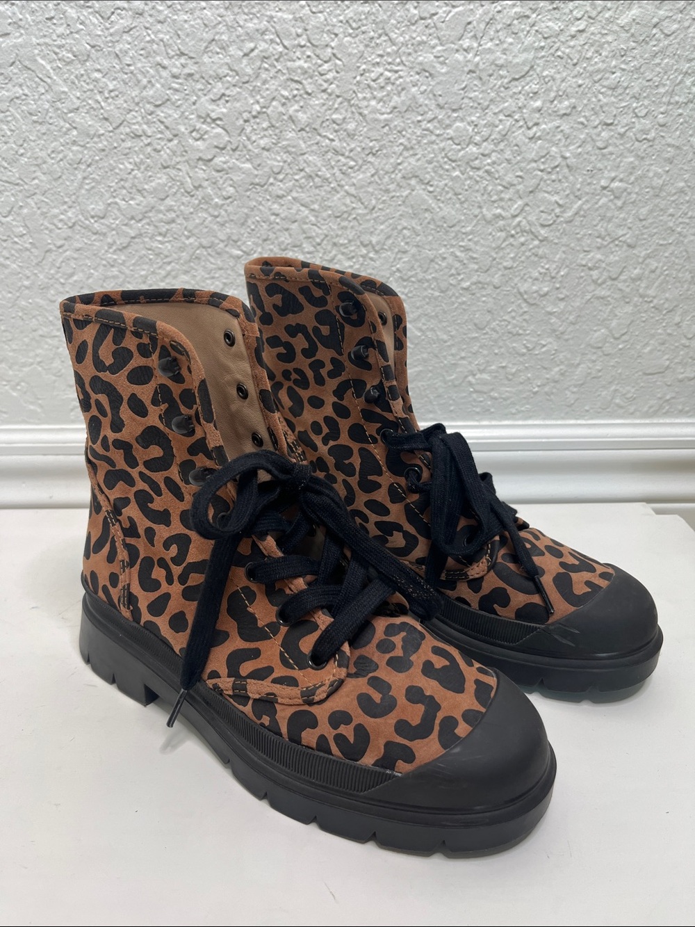 Stuart Weitzman Leopard Lace-Up Rubber Toe Combat Boots 6.5